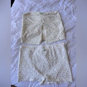 Floral Cream and blue Set